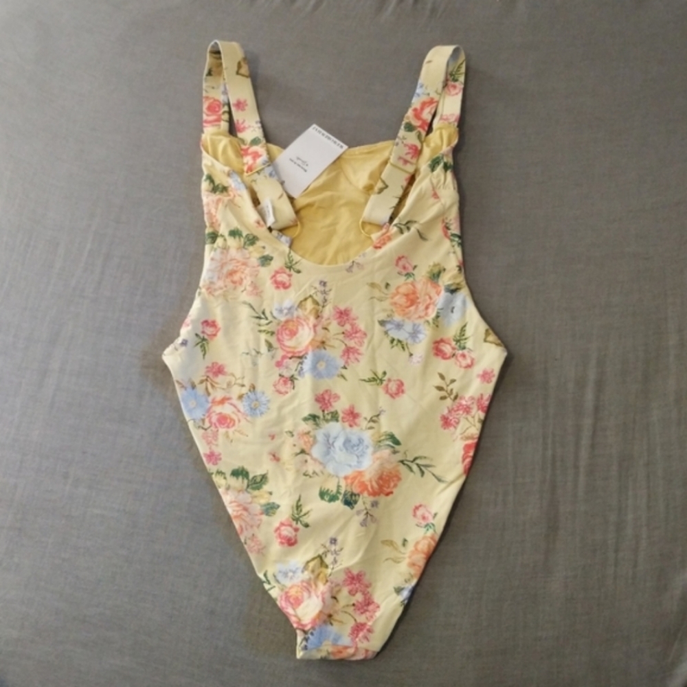 WeWoreWhat Ruched Cup One Piece Swim Bathing Suit Bikini Floral Print - Picture 8 of 10